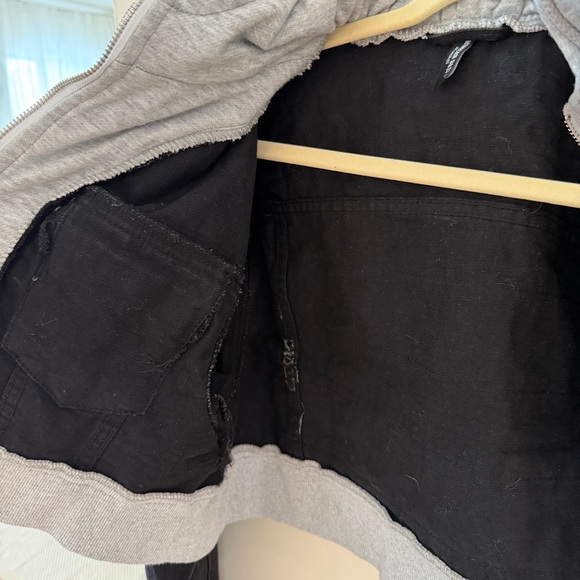 American Bazi Fashion Tour Cropped Denim Jacket with Gray Hoodie - Medium - Picture 8 of 13